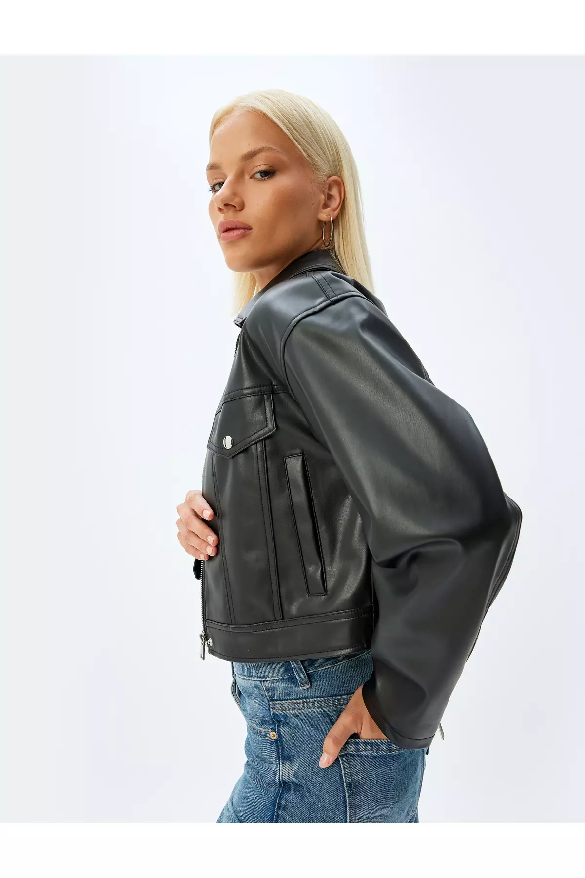 Crop Faux Leather Jacket With Zippered Pockets