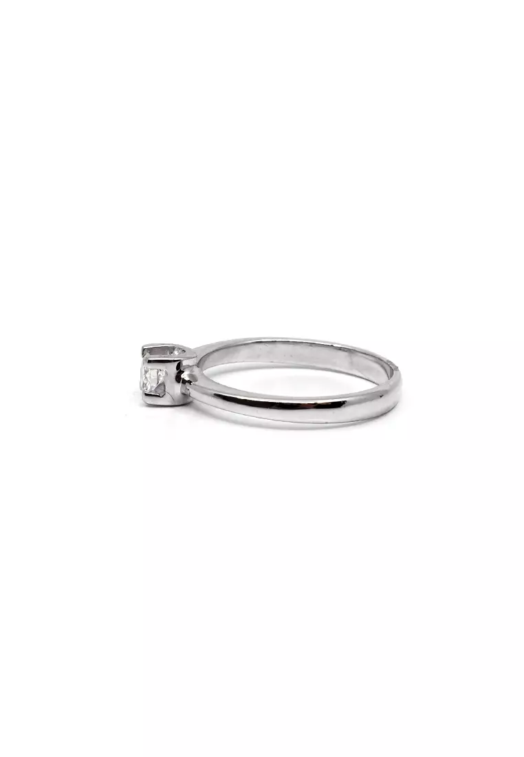 14K White Gold Lady Ring with Diamonds