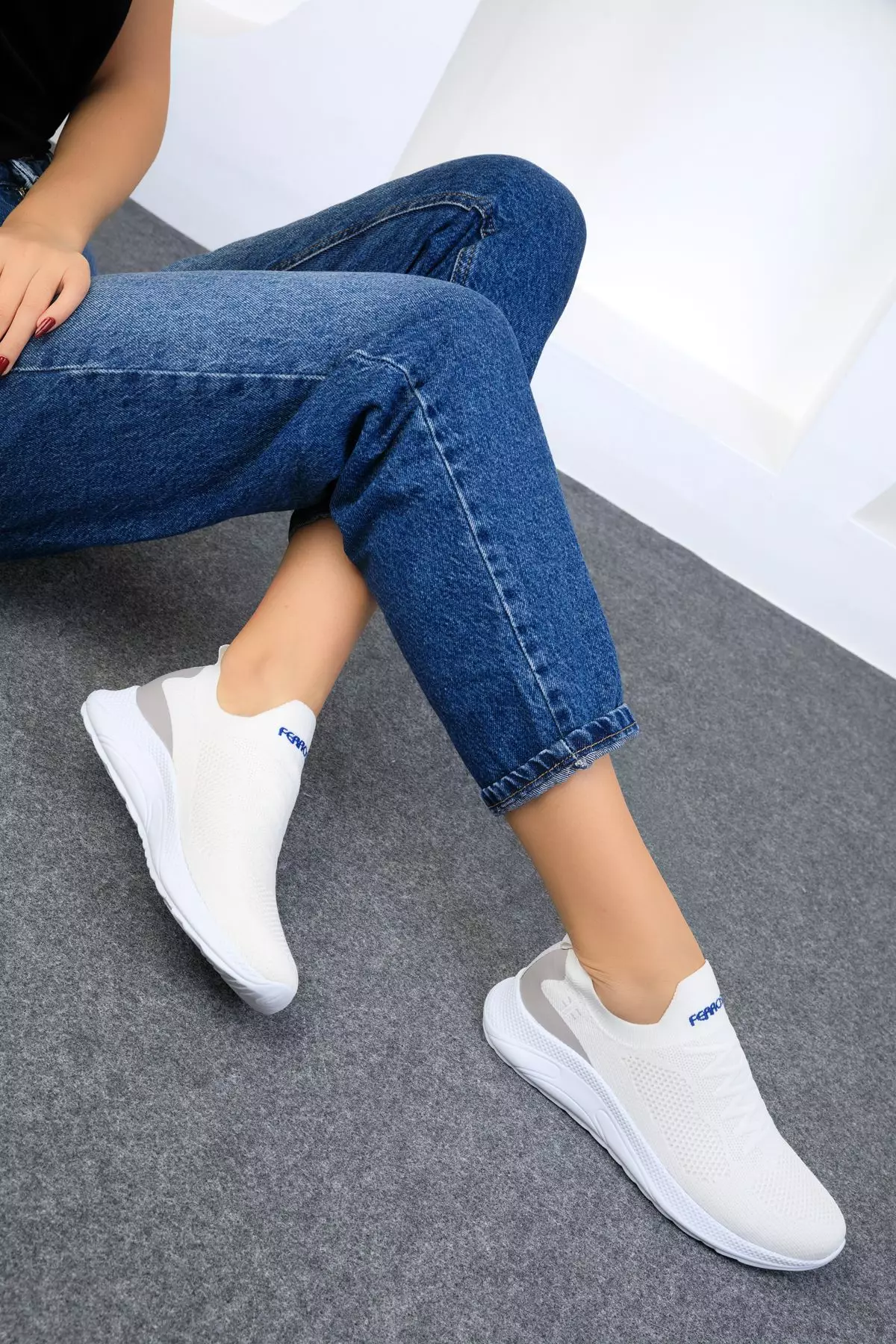 Round Toe Knit Shoes