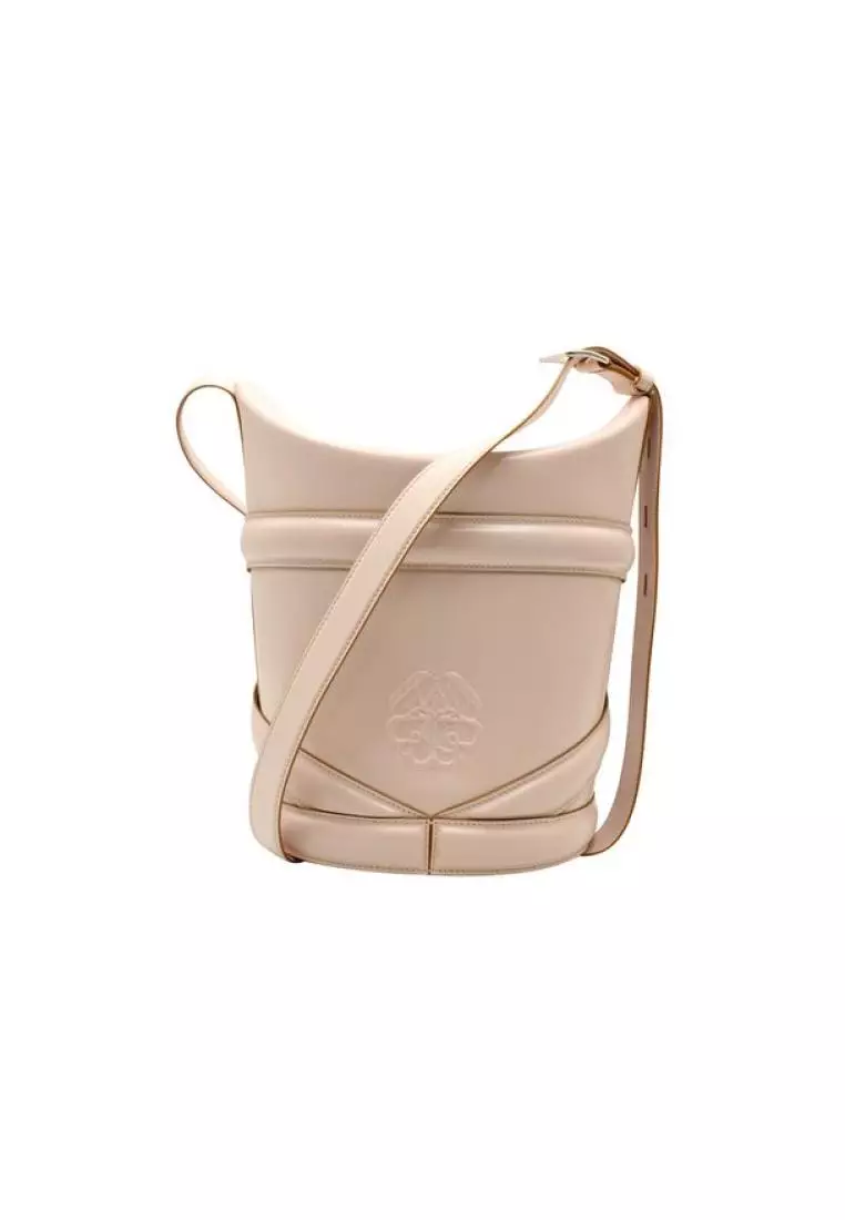 Buy Alexander McQueen Pre-Loved ALEXANDER MCQUEEN The Curve Leather Bucket  Shoulder Bag in Nude 2024 Online | ZALORA