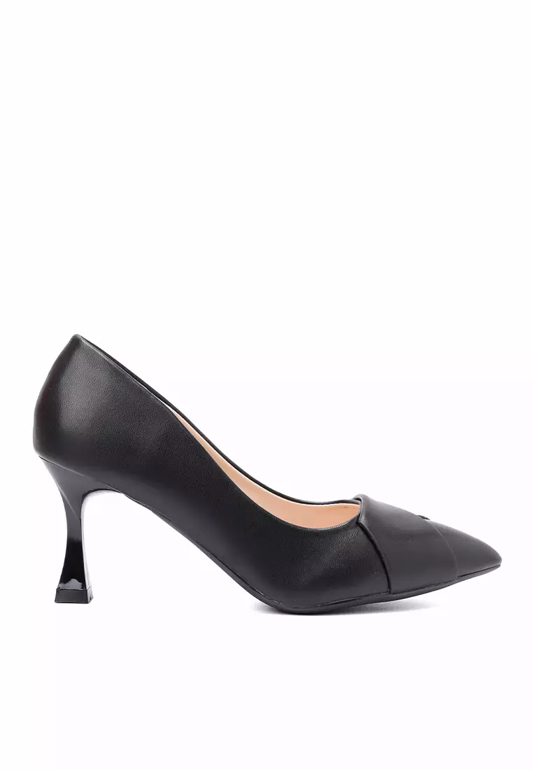 Discount on Figlia  shoes - SKU: Claude Heel Pumps