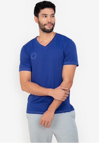 ZALORA ACTIVE blue Contrast Seam V Neck T-Shirt 03C6CAAFE2C921GS_1