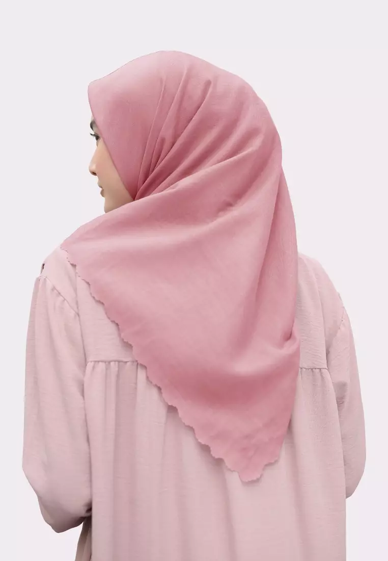 Zelena - Yuki Plain Paris Japan | Hijab Segiempat Paris Polos Lasercut - Blossom Pink