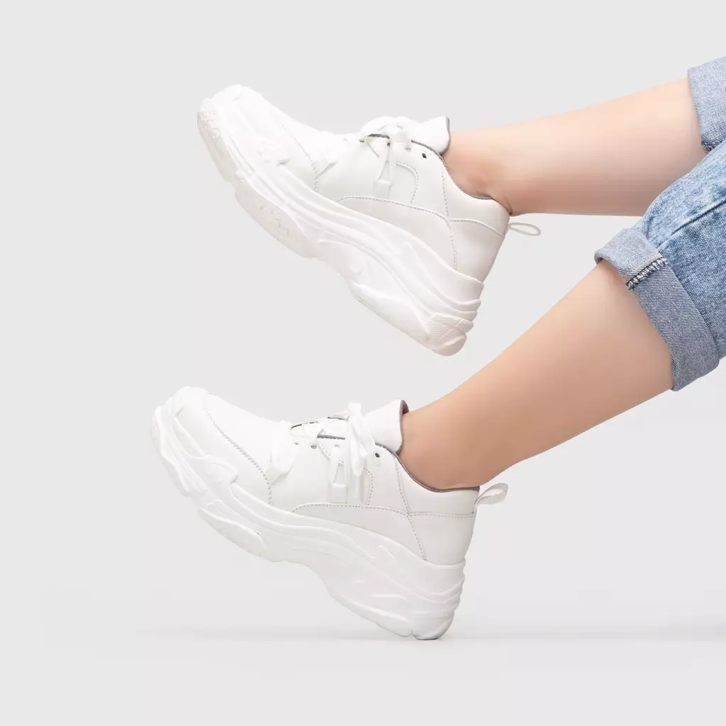 Waluya Sneakers White