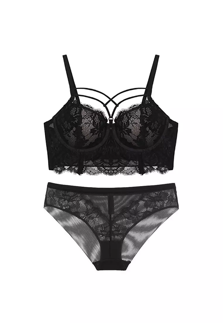 Pretty Lace Lingerie Set (Bra And Underwear) - Black