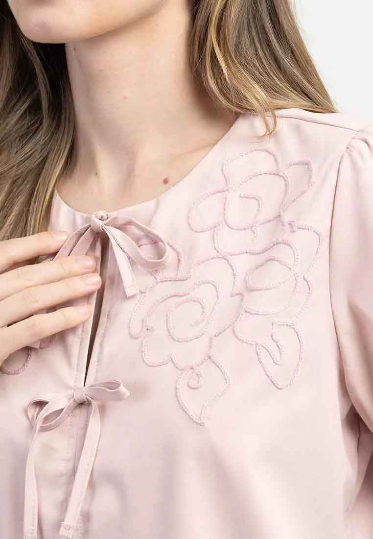 Elia Bow Front Top with Puff Short Sleeves