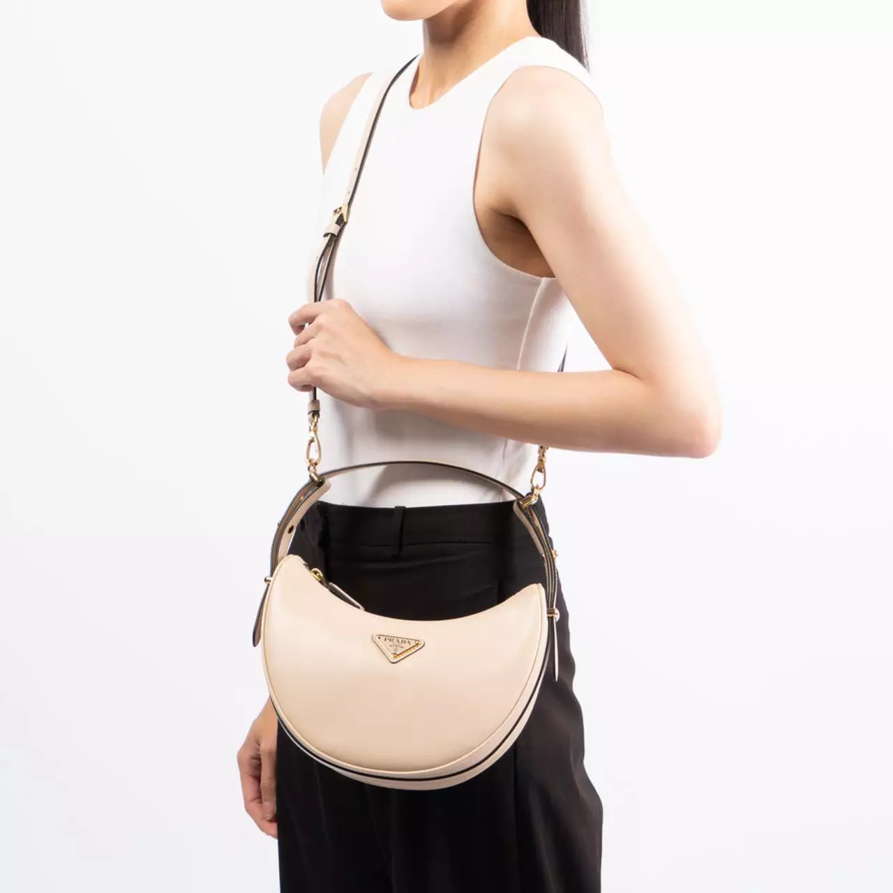 [5.5UPER DEALS] Arqué Leather Shoulder Bag Travertine