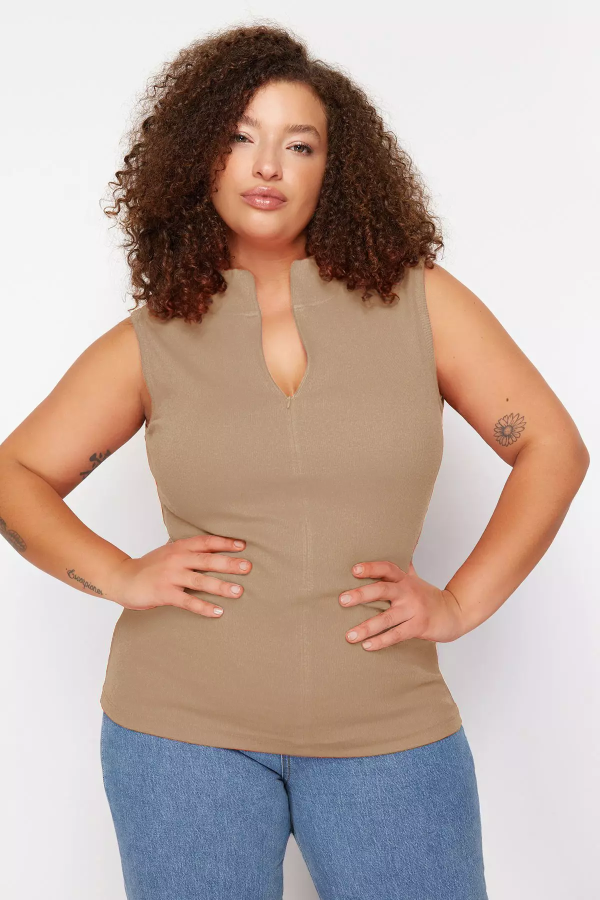 Plus Size Sleeveless Knit Top