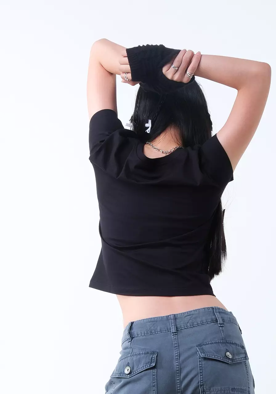 Kaos Wanita Baby Tee Moly Black