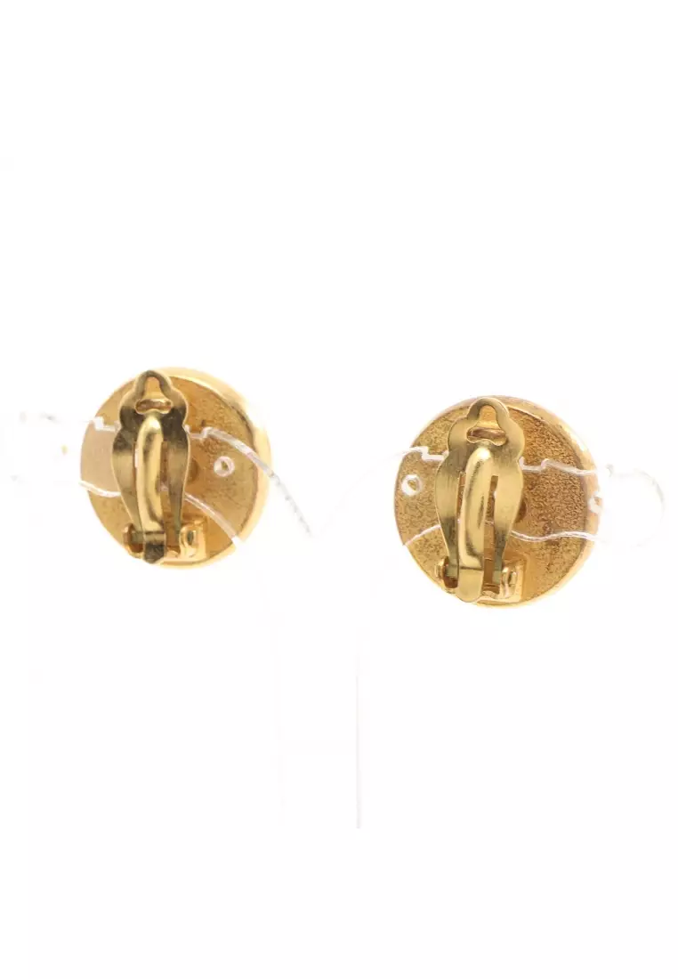 White chanel earrings 2025