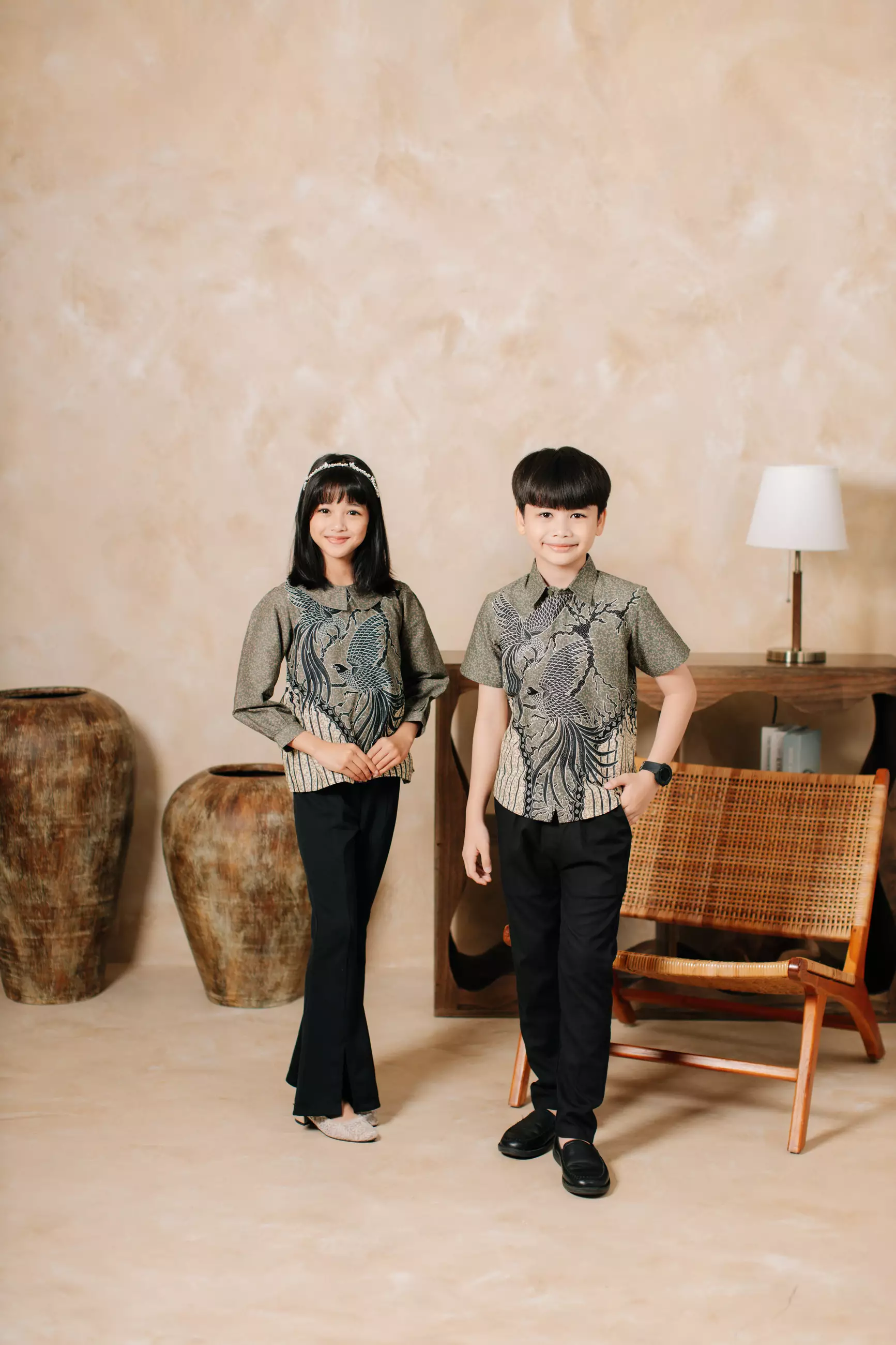 Atmara Grey Blouse Batik Anak Wanita Lengan Panjang Katun