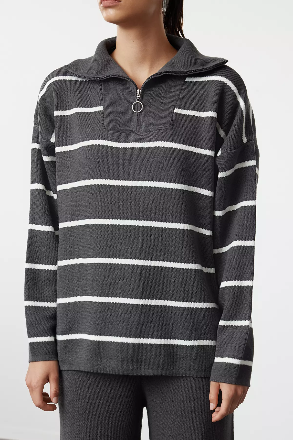 Wide Fit Anthracite Knitwear Set Zippered