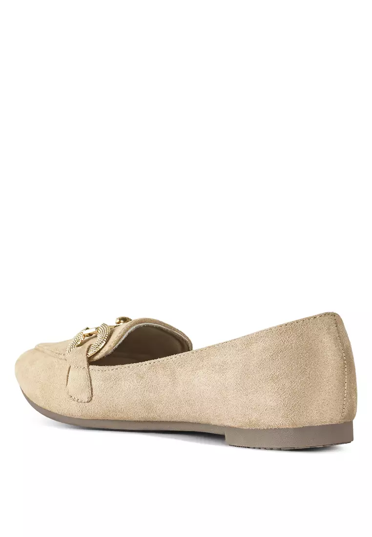 Sepatu Loafer Fleksibel Detail Horsebit dalam Warna Krem