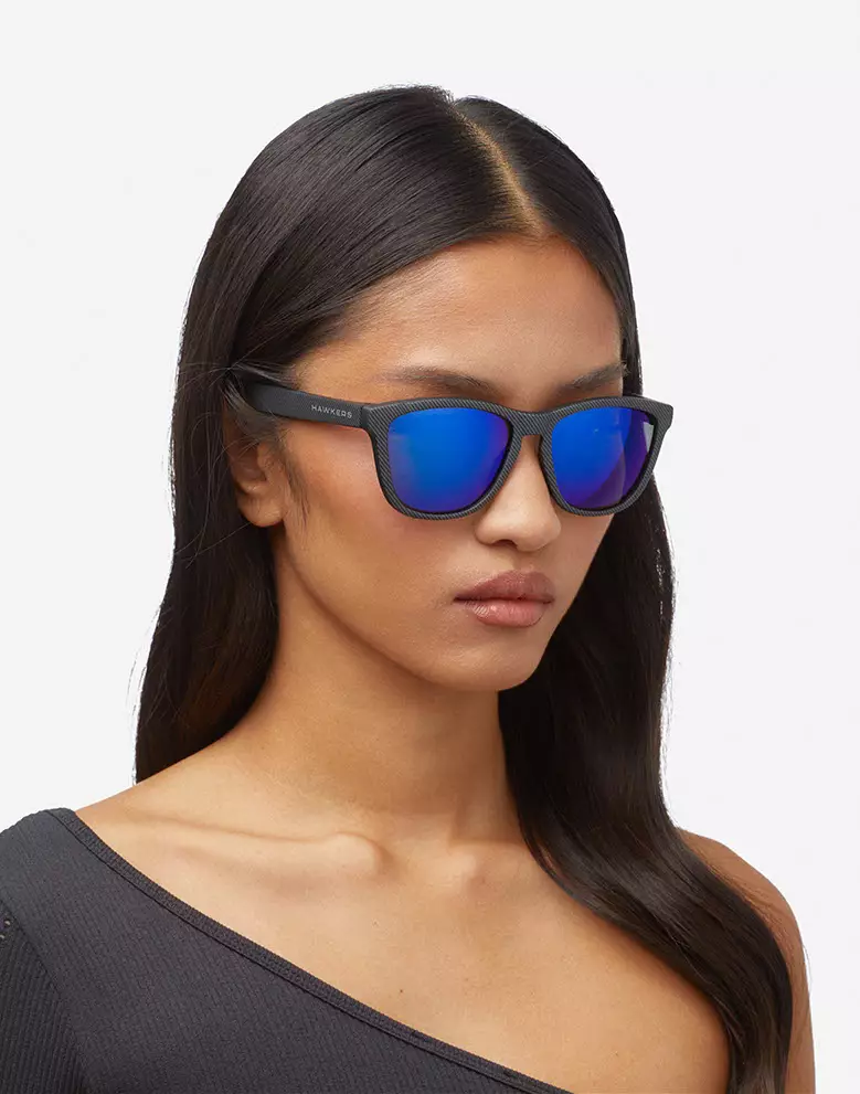 HAWKERS POLARIZED Sky ONE Sunglasses for Men and Women. UV400 Protection. Official Product Designed in Spain