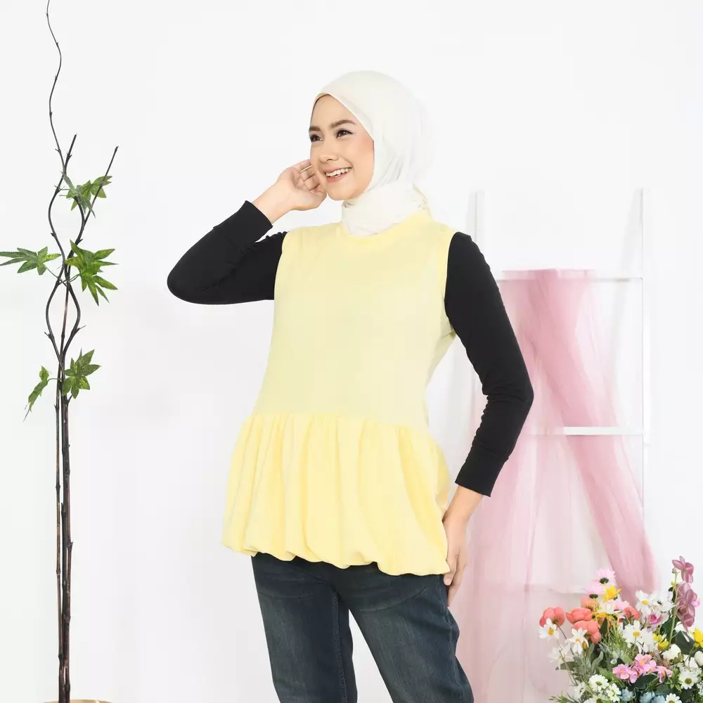 Fhia Balloon Top - Kutung Soft Yellow M19681 R28S5