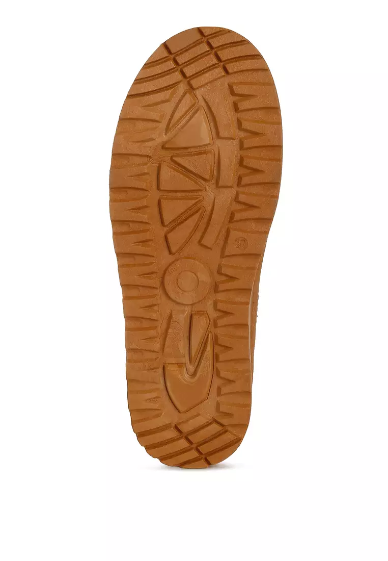 Sandal Slip-On Klasik Berbulu Platform Bordir Coklat Muda