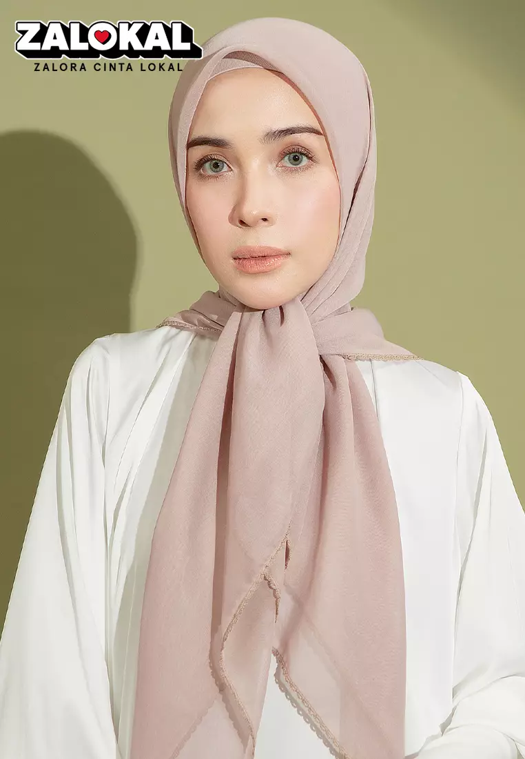 Paris Embroidery Signature Square (Lozy X Hamidah) Milo