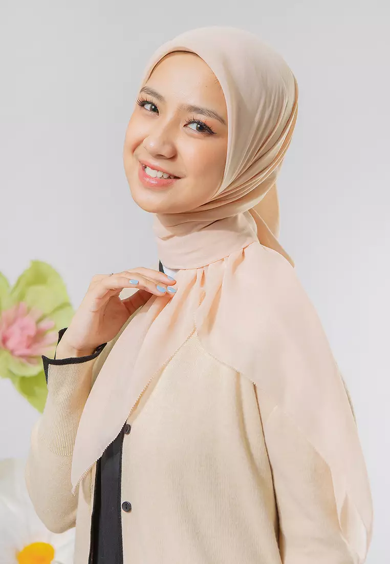 Nashwa Paris Eyelash in Creamy (Lozy x Nashwa)