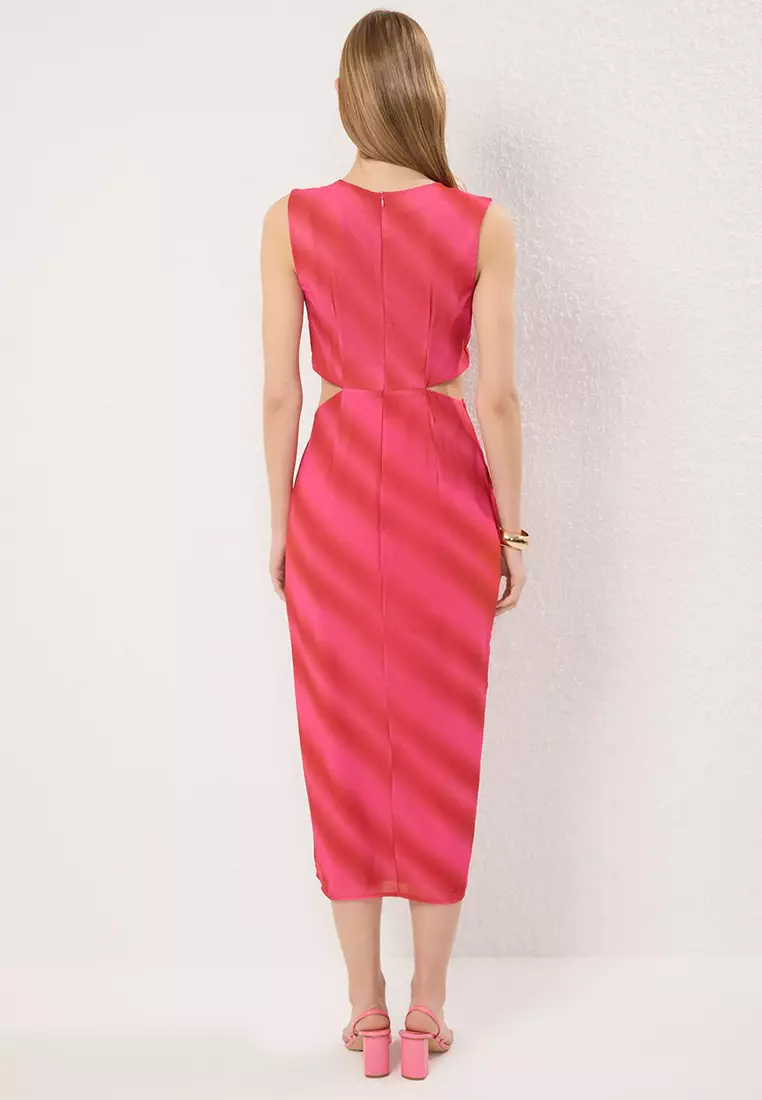 Pink Abstract Patterned Straight Cut Cut Out Detailed Maxi Woven Dress TWOSS25EL00788