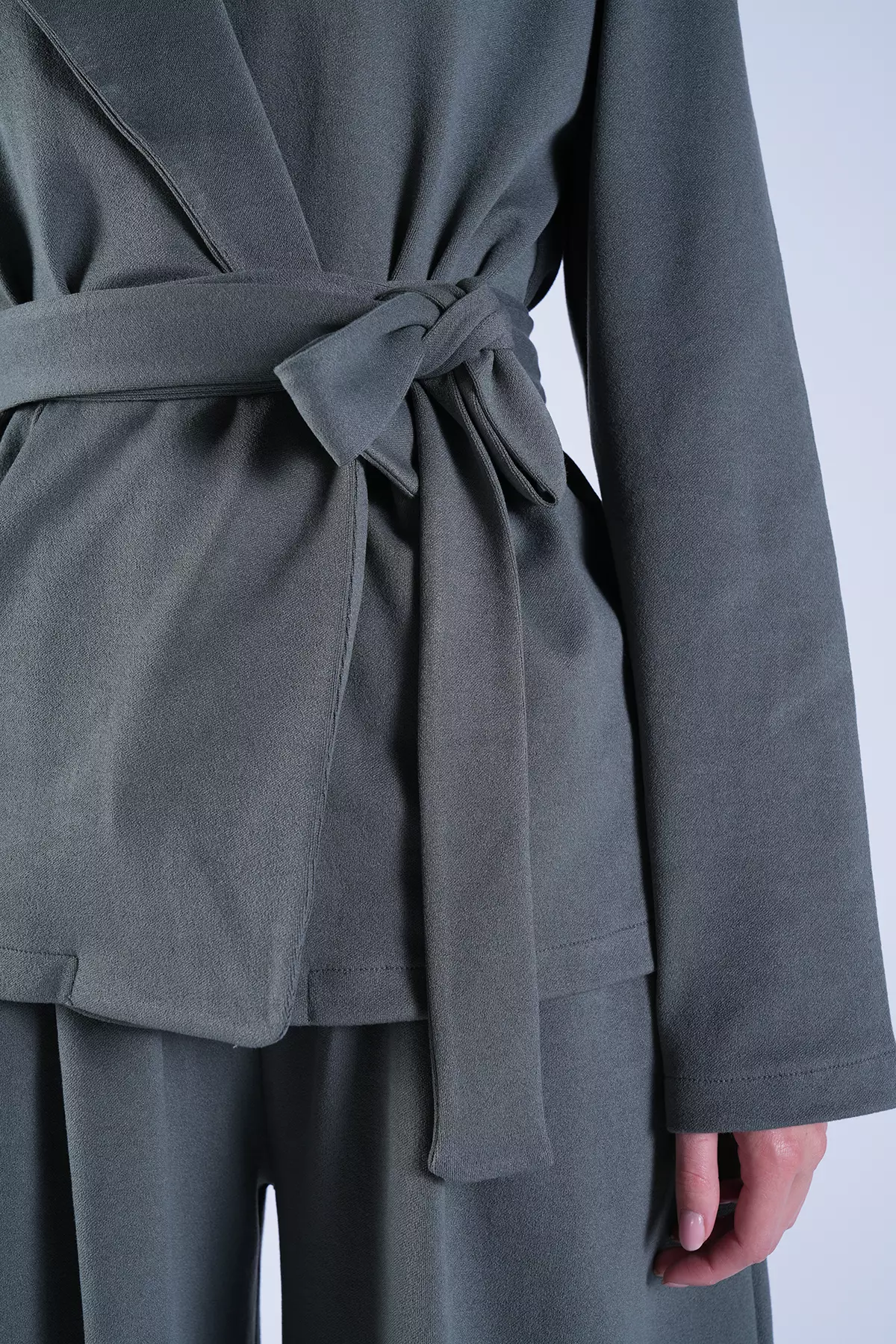 Women'S Khaki Self-Belted Long Jacket And Double-Pocket Trousers Set Alc-X15042