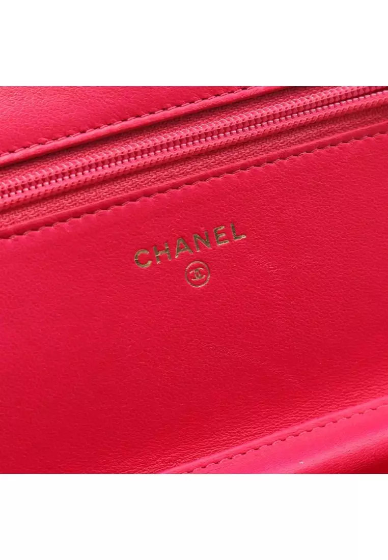 Pre-Loved Chanel Cc Quilted Velvet Wallet On Chain