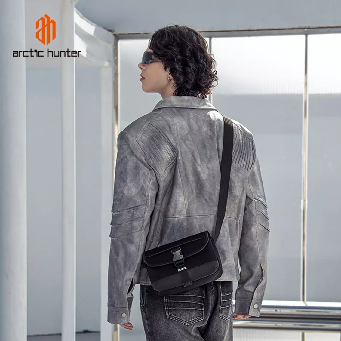 Arctic Hunter KB00828 Tas Selempang Massenger Shoulder Bag Slingbag