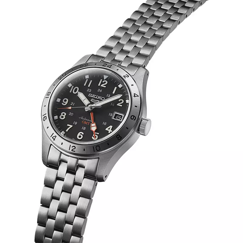 Jam Tangan Pria Seiko 5 Sports SSK023K1 GMT Field Sports Style Black Dial Stainless Steel Strap