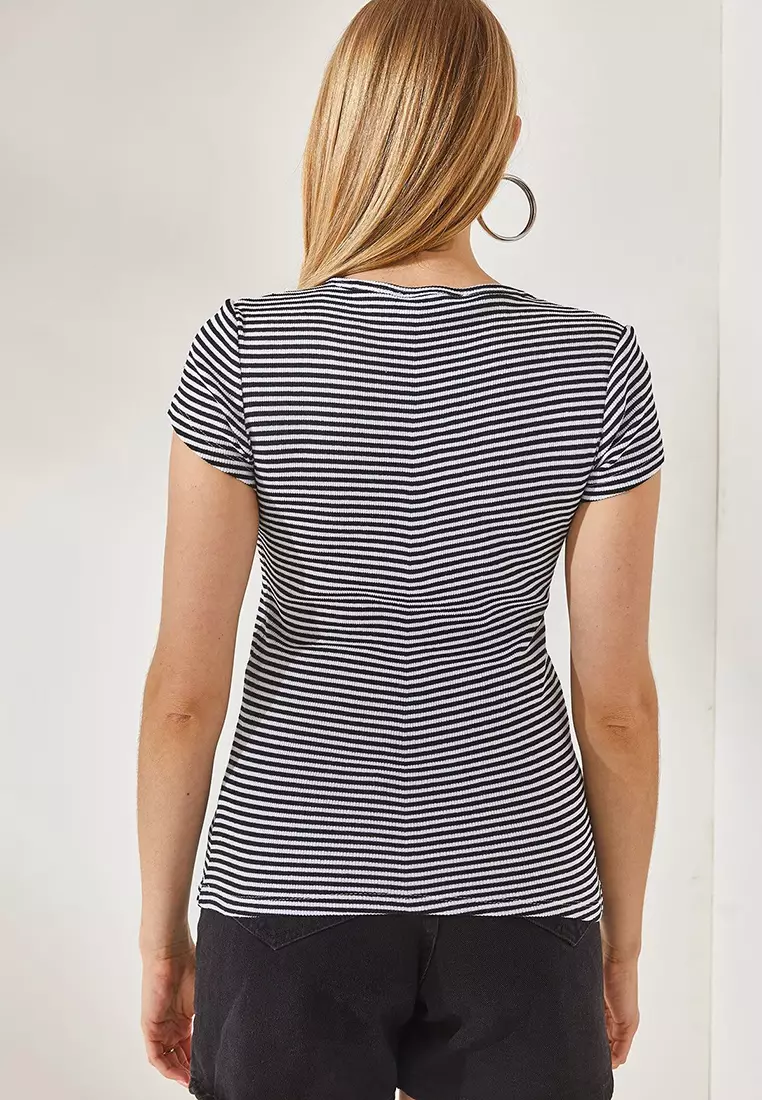 Women's Snap-On Camisole T-shirt BLZ-19000171