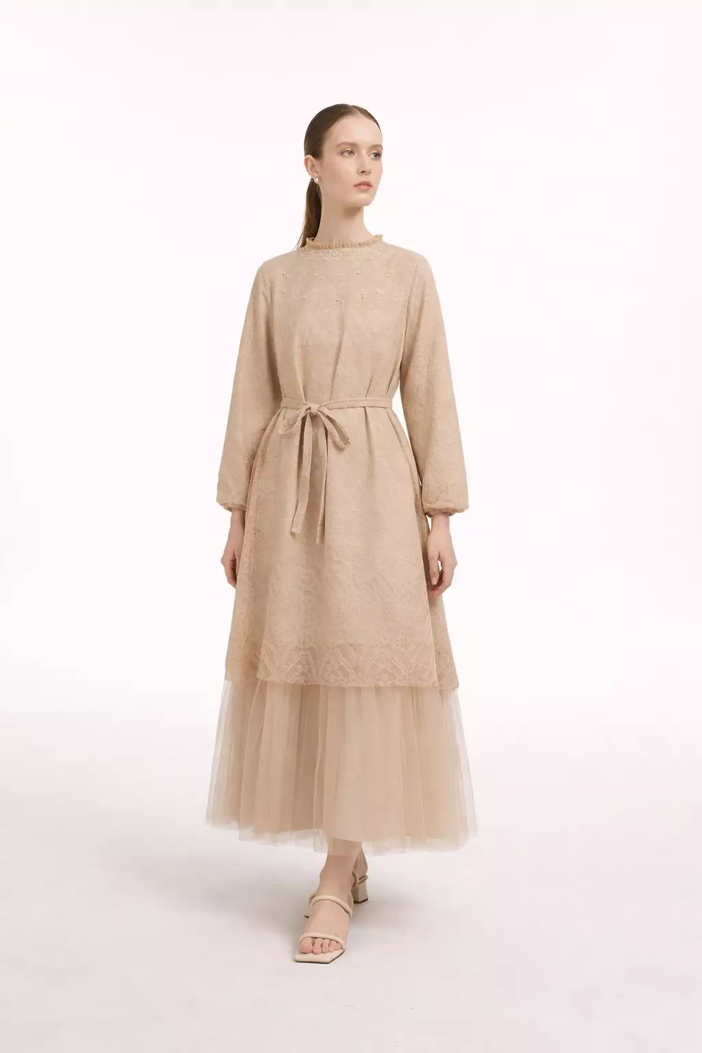 WOMEN'S CREAM TULLE LAYERED BRUKAT OUTER DRESS