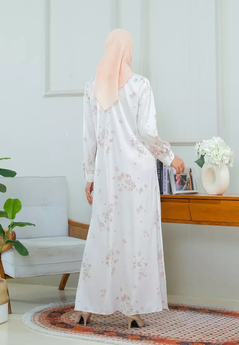 Mosleem One Set Floral Armany Silk Peach By Brilliant Girl Warna Salem