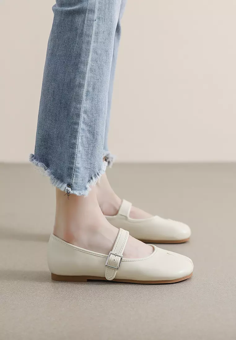 Split Toe Mary Jane Shoes WW202-1