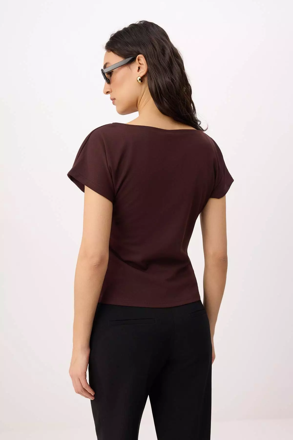 Brown Fitted/Bodycon Boat Neck Low Shoulder Short Sleeve Scuba Crepe Knitted Blouse Twoss26Bz8