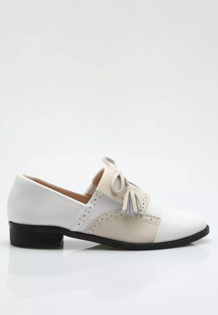 Discount on Twenty Eight Shoes  shoes - SKU: Color Matching Lace Up Leather Loafers Th624-7
