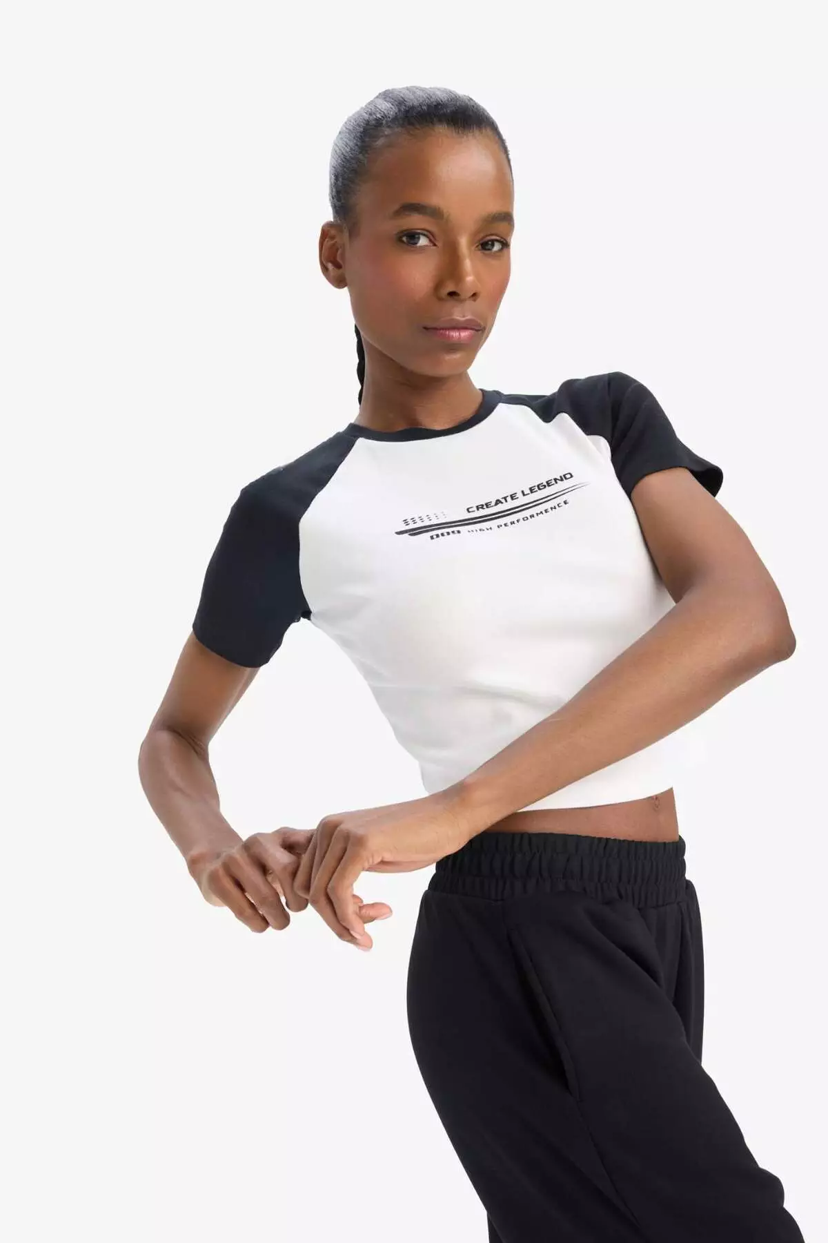 Defactofit Slim Fit Tight Fit Crew Neck Printed Sports Rib Short Sleeve T-Shirt D9032Ax25Sp