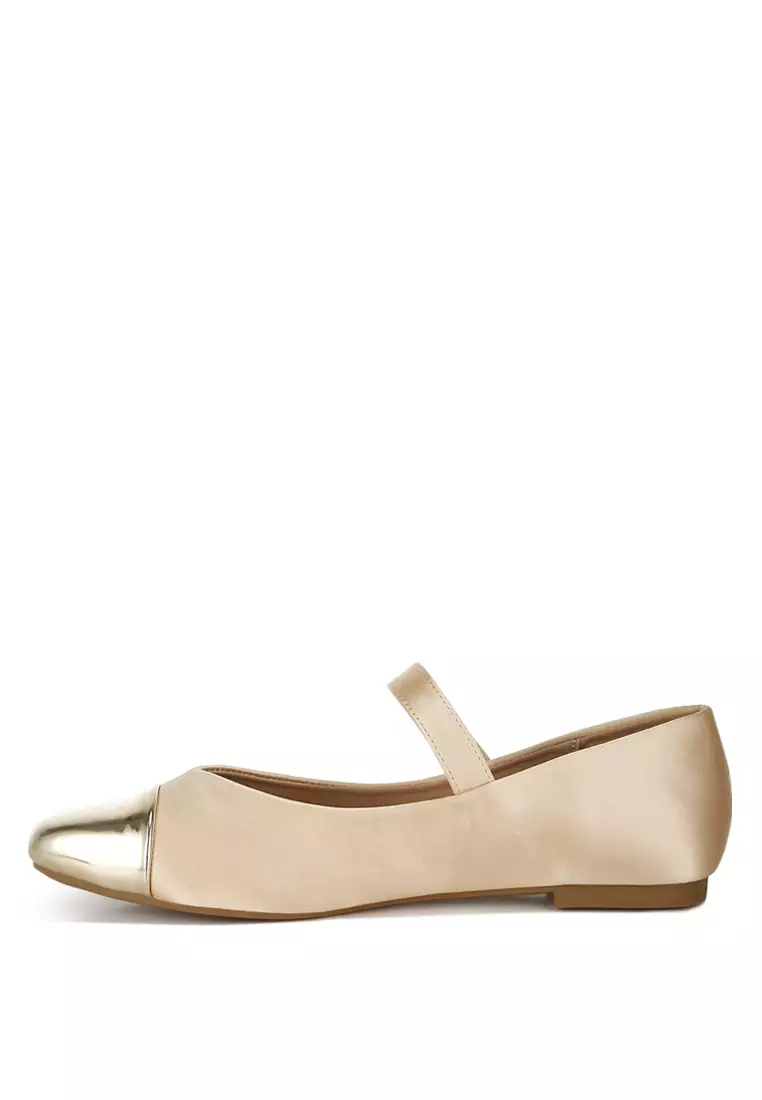 Sepatu Mary Jane Satin Ujung Paten Emas