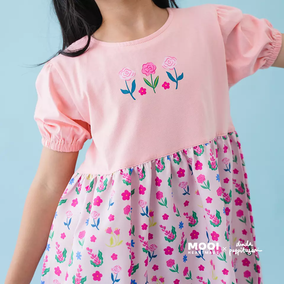 Mooi X Dinda Puspitasari Dress Anak Perempuan Mely Dress - Pink Berry
