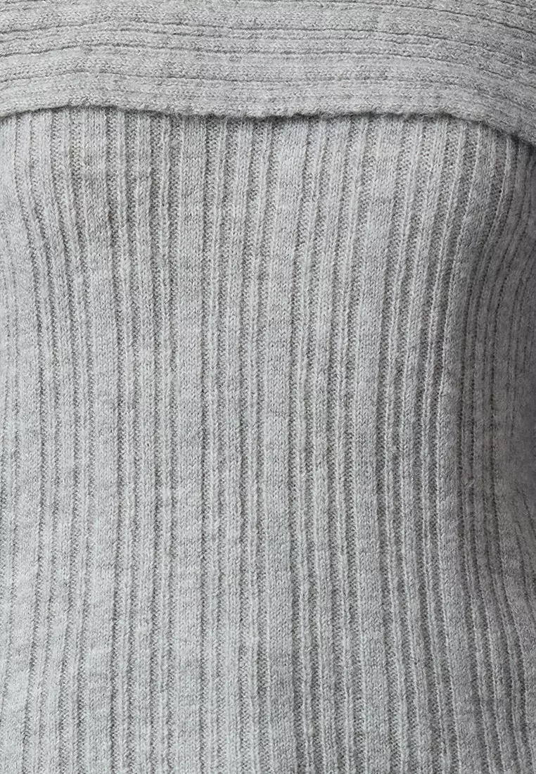 Gray Soft Texture Carmen Collar Knitwear Sweater TWOAW25KZ00076