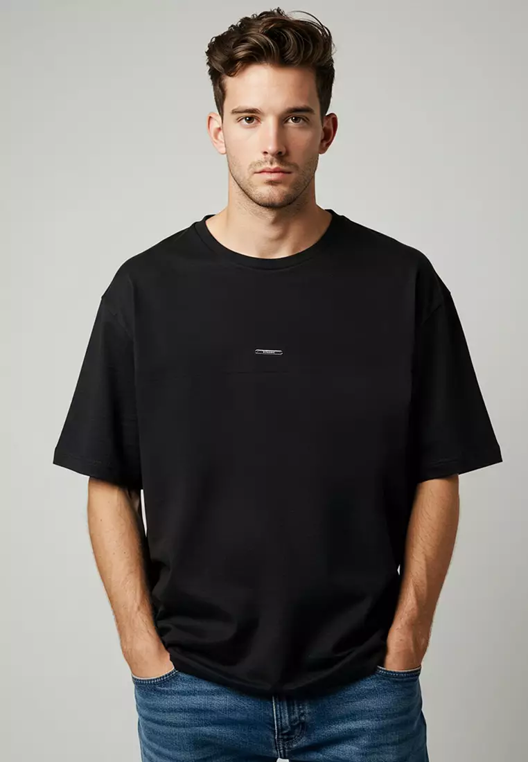 Black Oversize/Wide Cut Metal Label Detail Soft Tissue Interlock Fabric T-Shirt TMNSS25TS00105