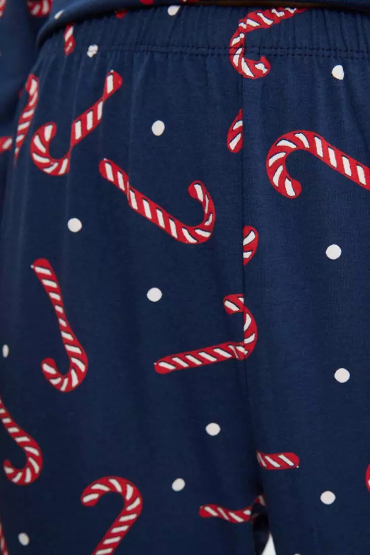 Christmas Themed Pajamas Set