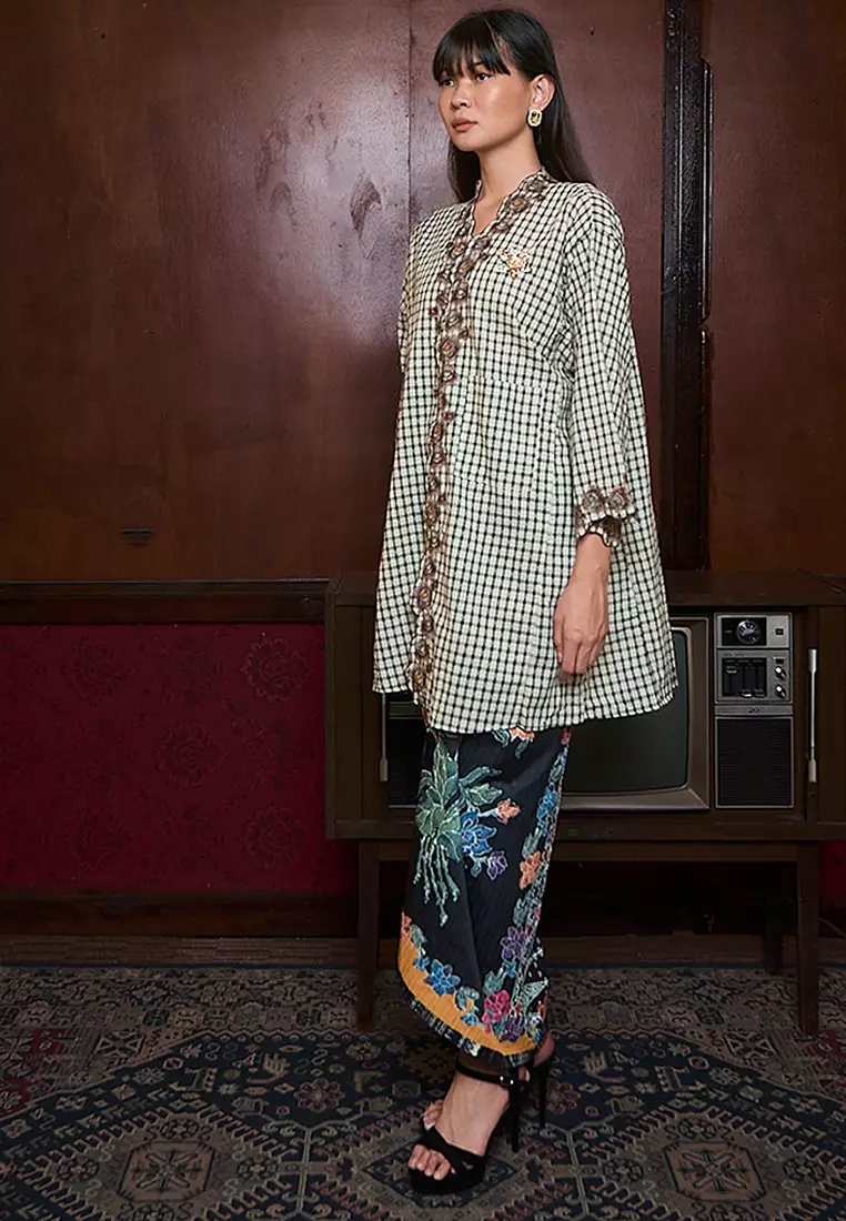 Buy MASLEA Kebaya Mak Tok Online | ZALORA Malaysia