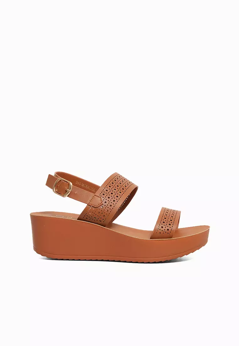 Discount on CLN  shoes - SKU: Monalisa Wedge Sandals