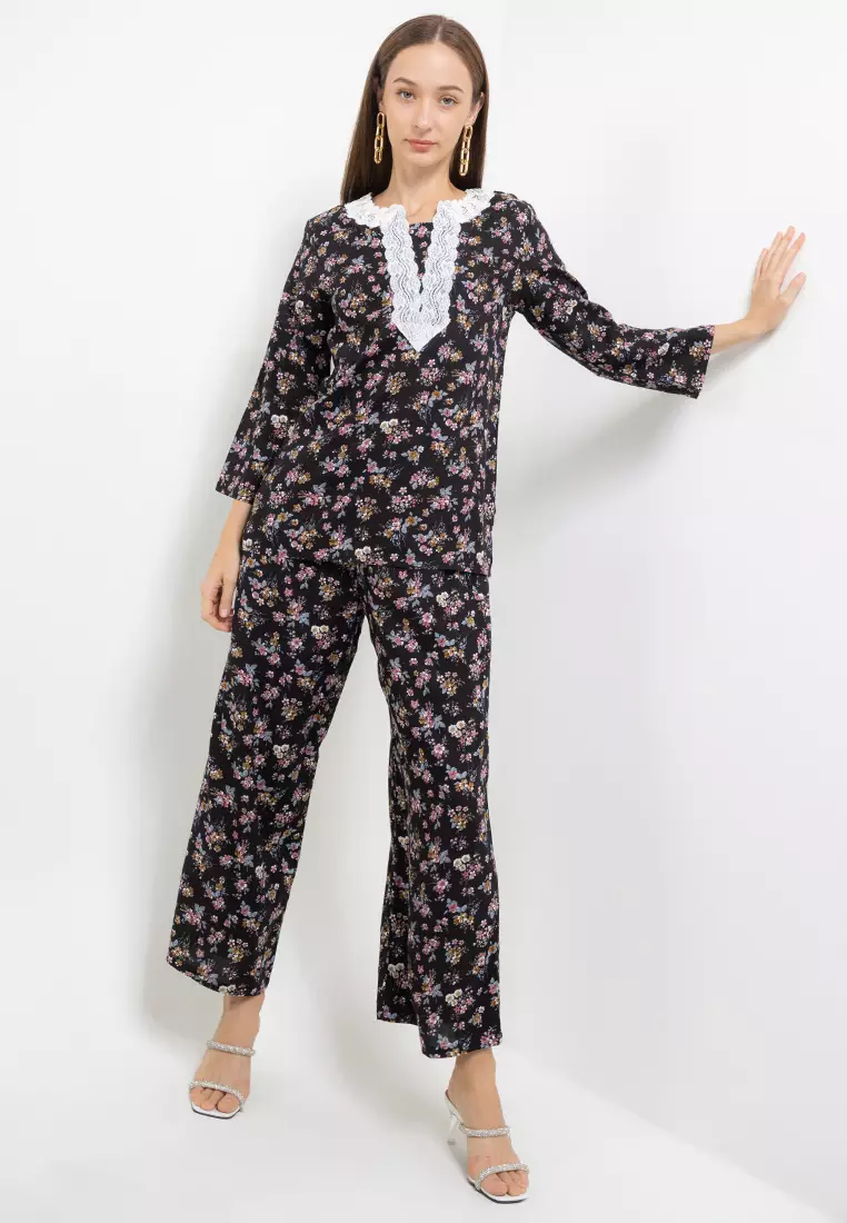 Satay Look Motif Kembang Kecil 6