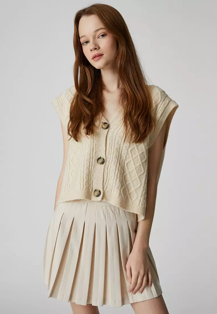 Knit Patterned Buttoned Cardigan