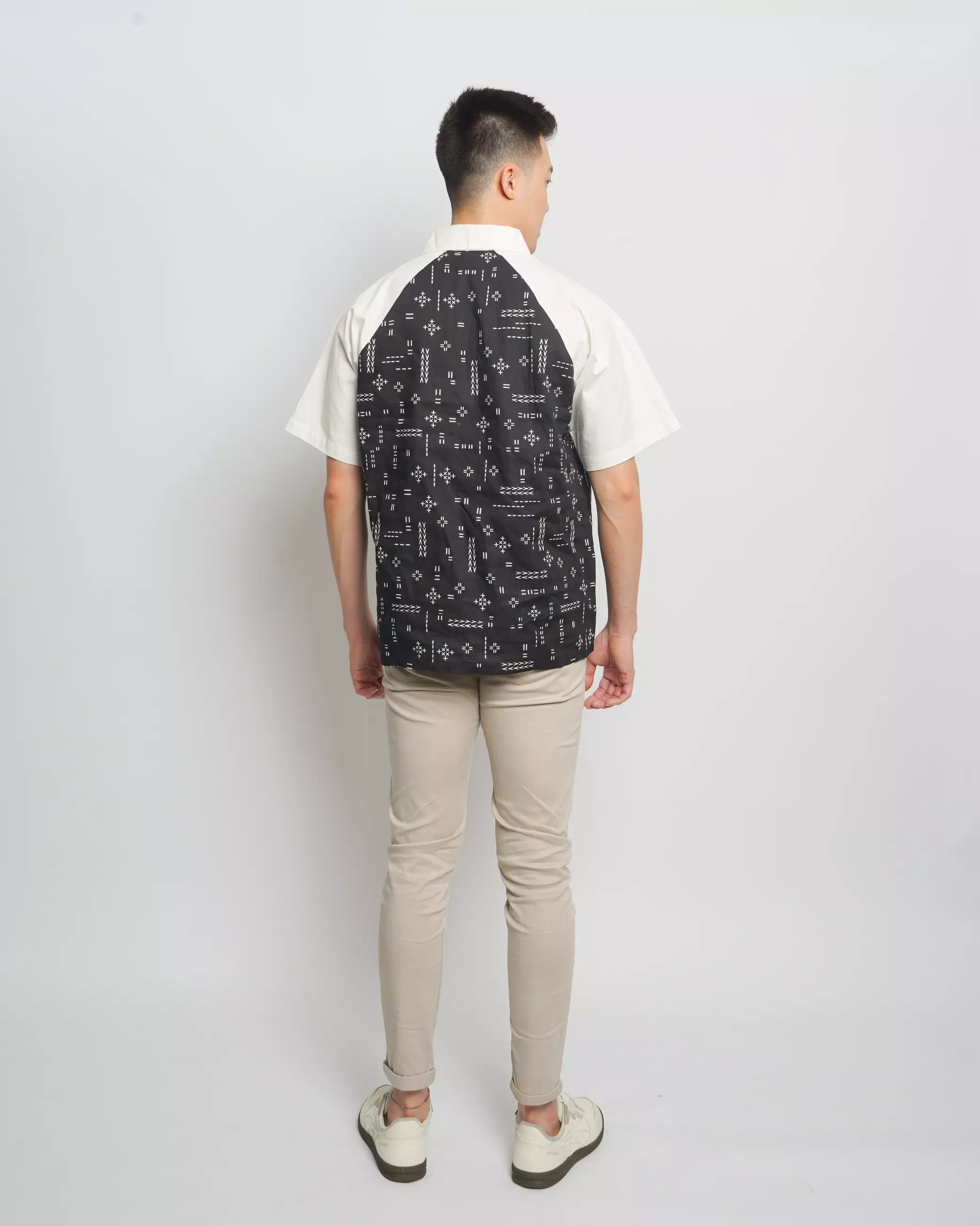 POLO SHIRT BATIK ISEN BLACK