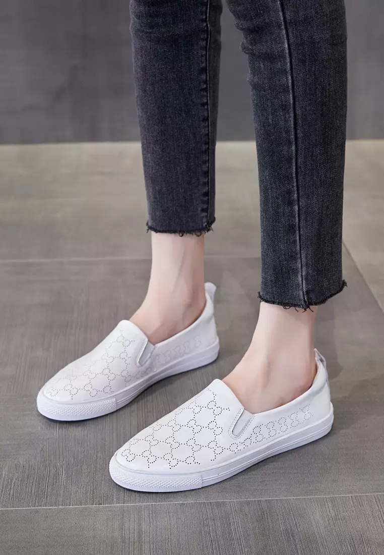 Hollowed Out Style Leather Slip-Ons RX1292-1