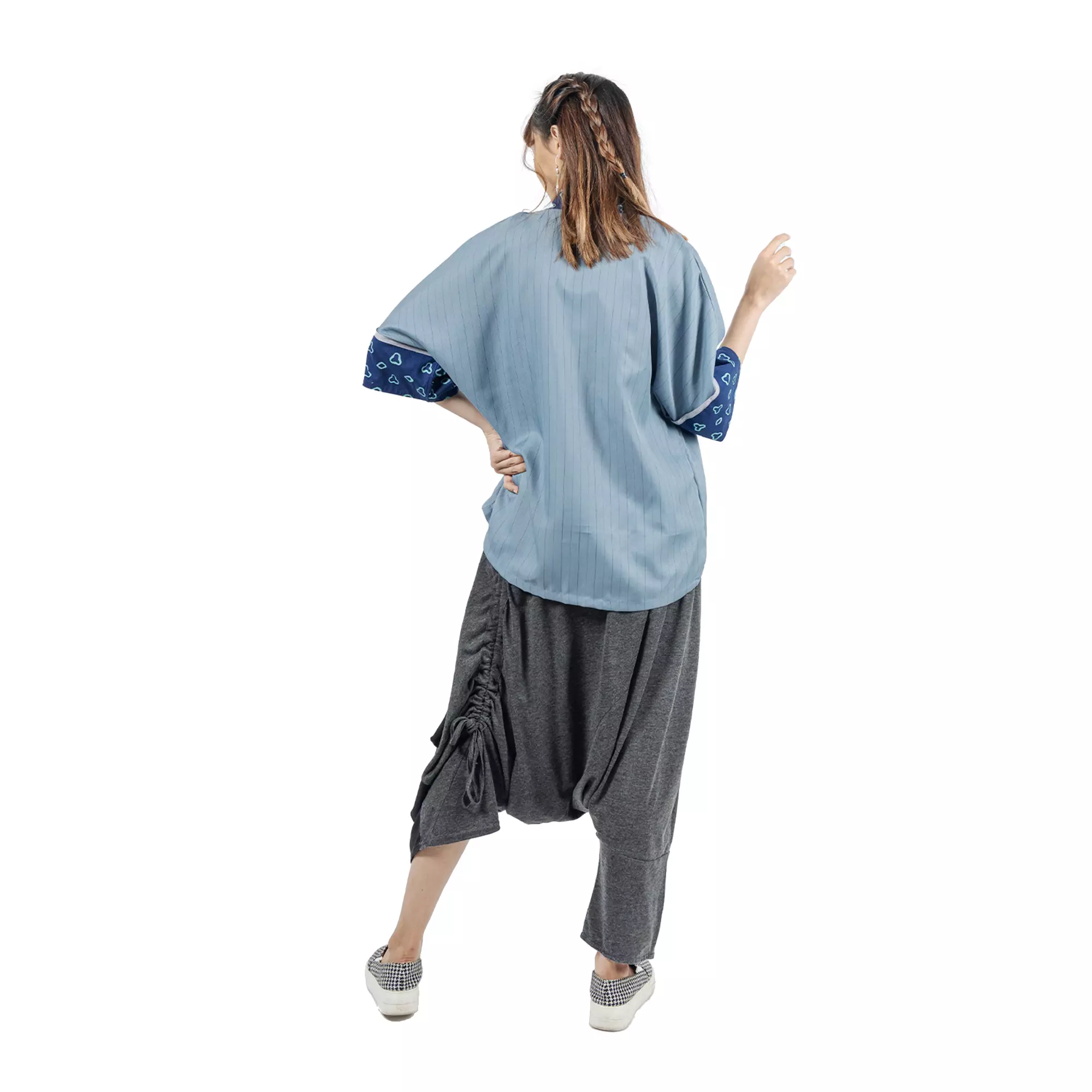 Blazer Outer Batik Wanita - Bhatara Batik Divya - Atasan Batik Modern Lengan Pendek