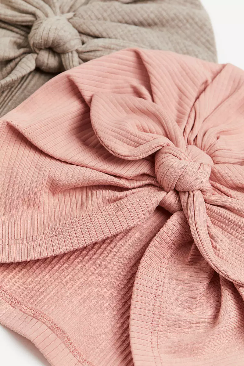 2-pack knot-detail hats