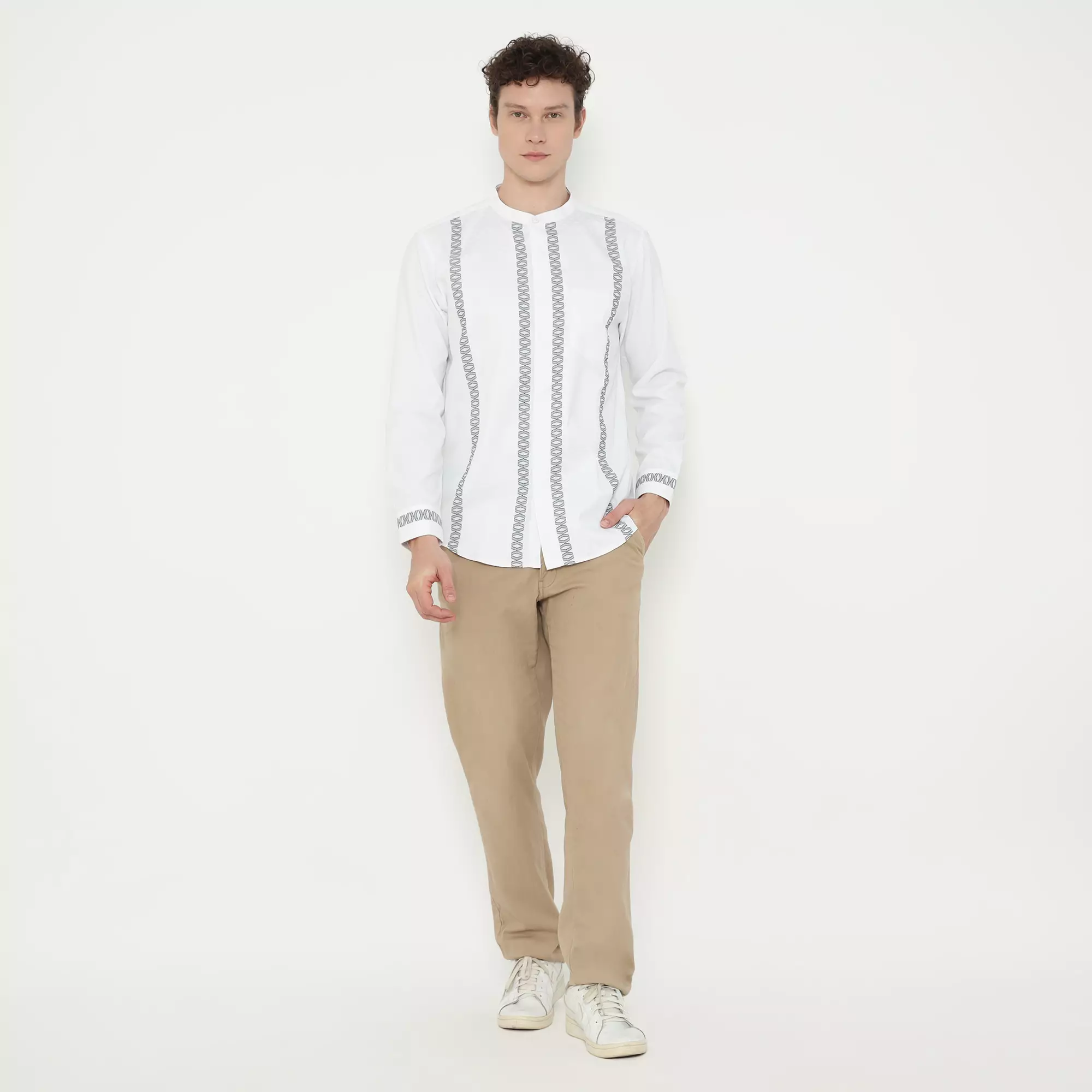 Platini Kemeja Koko Pria Lengan Panjang Katun White 961350.07