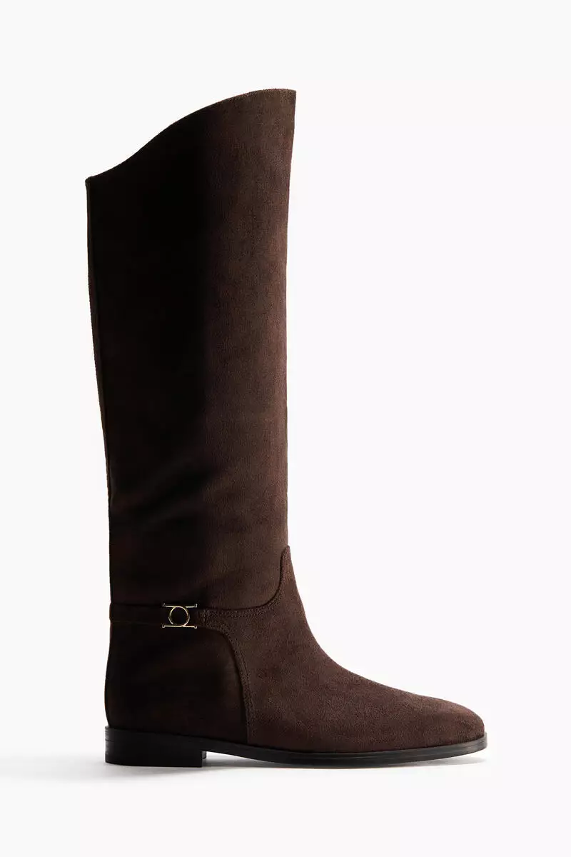 Strap-detail boots