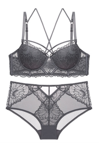 W.Excellence grey Premium Gray Lace Lingerie Set (Bra and Underwear) 6DDFBUS68A10C3GS_1